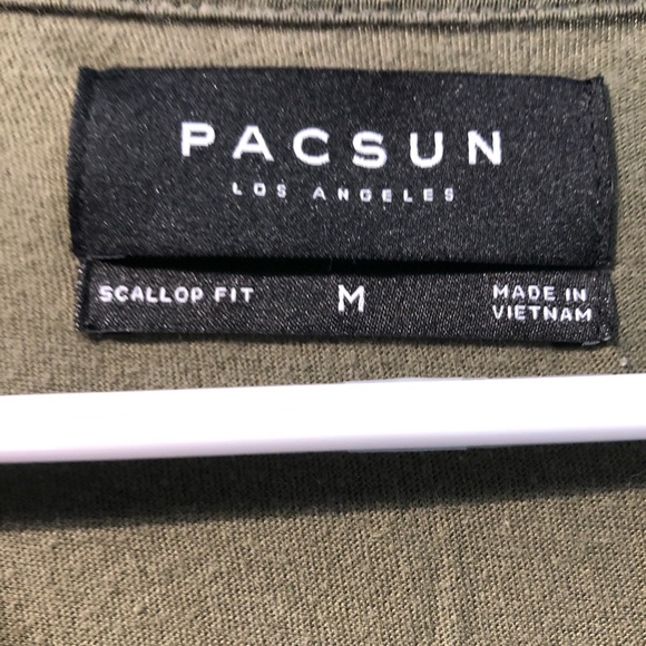 Pacsun Scallop Fit Tee - Picture 1 of 2